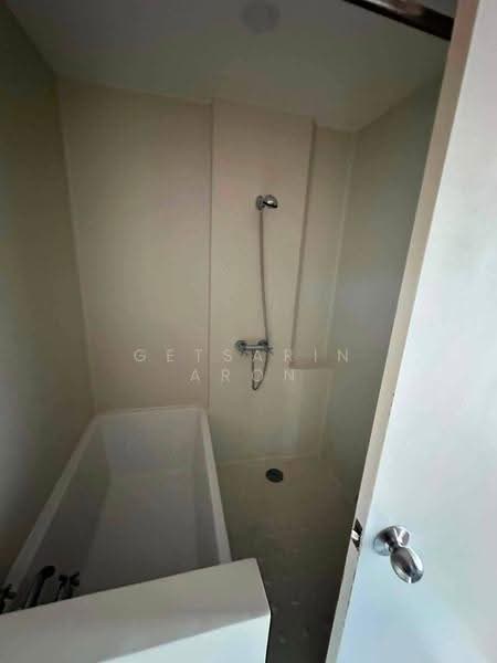 Blossom Condo @ Sathorn-Charoenrat : บลอสซั่ม คอนโด สาทร-เจริญราษฎร์, กรุงเทพ, ถนนเจริญราษฎร์, ทุ่งวัดดอน, สาทร, กรุงเทพ, 62 ตร.ม., คอนโด ให้เช่า, โดย Getsarin Aron, 500562502 - DDproperty.com