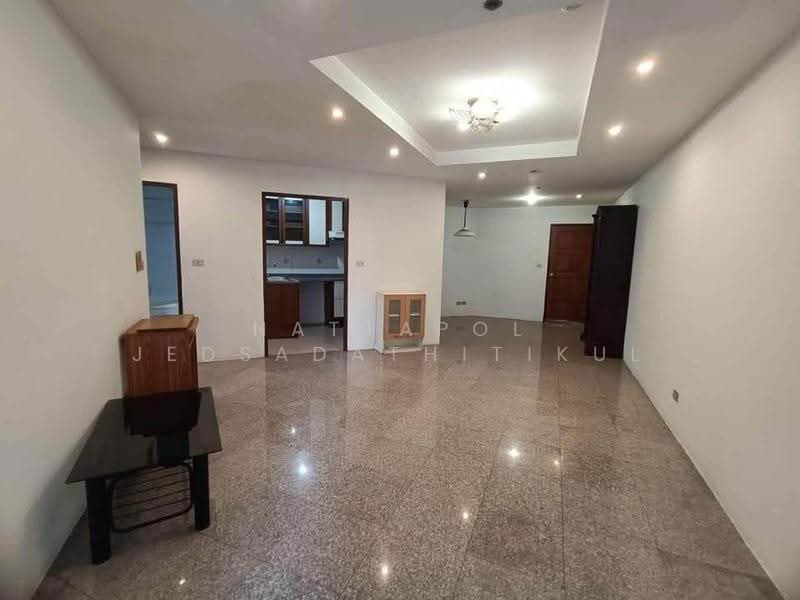 Witthayu Complex, Bangkok, 1673 New Petchaburi Road, Makkasan, Ratchathewi, Bangkok, 2 Bedrooms, 80 sqm, Condo For Sale, by Nattapol Jedsadathitikul, 500562505 - DDproperty.com