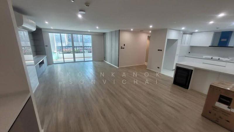 GM Residence, Bangkok, Soi Ekkamai 18, Khlong Tan Nua, Watthana, Bangkok, 4 Bedrooms, 280 sqm, Apartment For Rent, by Kornkanok Sonvichai, 500562535 - DDproperty.com