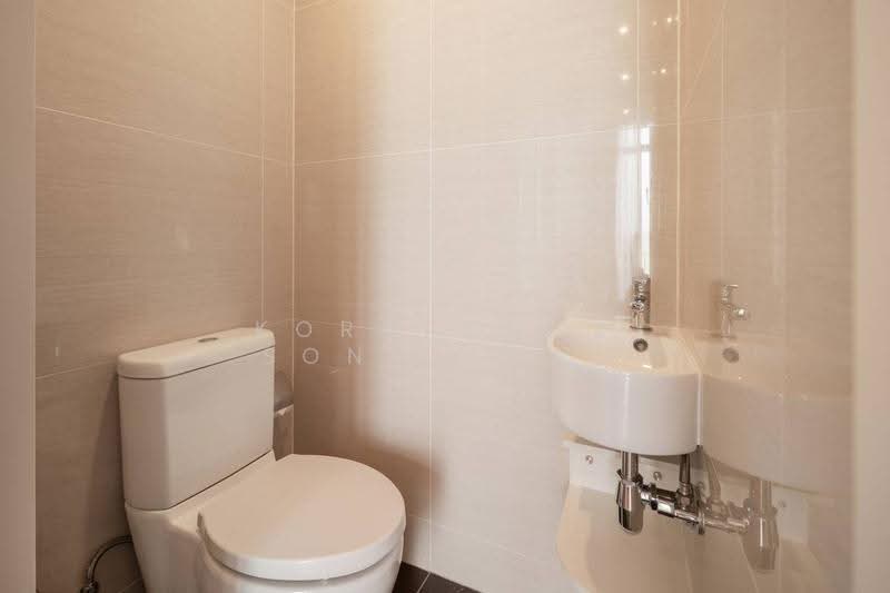 Park Origin Phrom Phong (Park 24), Bangkok, 68 Soi Sukhumvit 24, Khong Tan, Khlong Toei, Bangkok, 1 Bedroom, 40 sqm, Condo For Rent, by Kornkanok Sonvichai, 500562563 - DDproperty.com