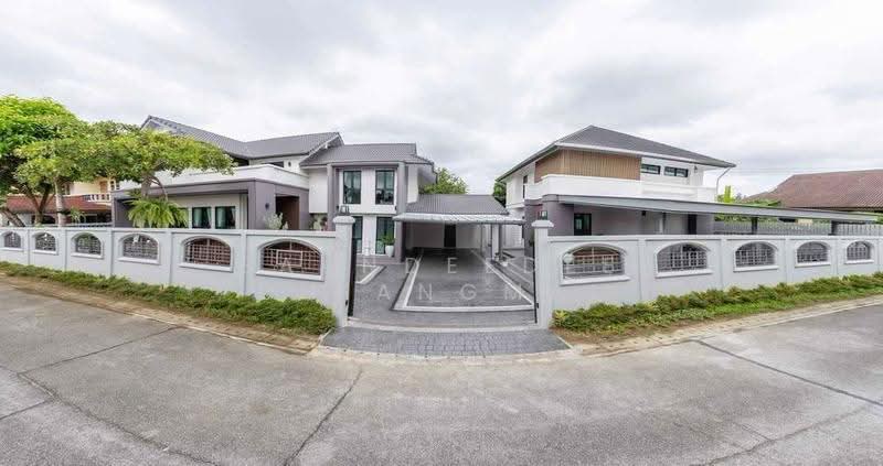 A house for rent near Lotus Hangdong, Chiang Mai Rental Price: 95,000 THB / month Property No.9H1102, Chiang Mai, Pa Daet, Muang Chiang Mai, Chiang Mai, 7 Bedrooms, 200 sqm, Single Detached House For Rent, by Baandeedee Chiangmai, 500562575 - DDproperty.com