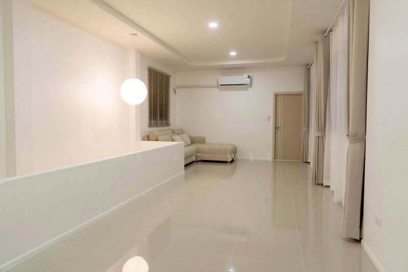 Private Pool Villa for Rent in Saraphi, Chiang Mai, chiang-mai, Saraphi, Chiang Mai, 4 Bedrooms, 280 sqm, Single Detached House For Rent, by ISAAC WEE, 500562654 - DDproperty.com