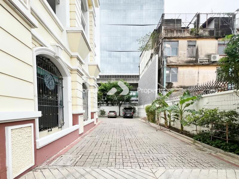 Large Land Plot with a 10-Story Building for Sale on Sukhumvit Road, Bangkok, สุขุมวิท, Bang Chak, Phra Khanong, Bangkok, , 4,989 sqm, Business For Sale, by Chidaphar Beawlek, 500562682 - DDproperty.com