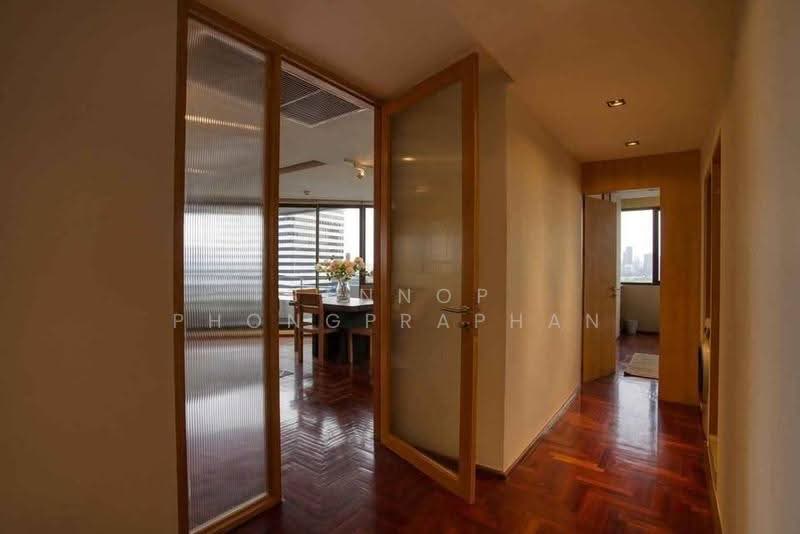 Lake Avenue Sukhumvit 16, Bangkok, Soi Sammitr Sukhumvit Road, Khlong Tan Nua, Watthana, Bangkok, 2 Bedrooms, 129 sqm, Condo For Rent, by Sannop Phongpraphan, 500562688 - DDproperty.com