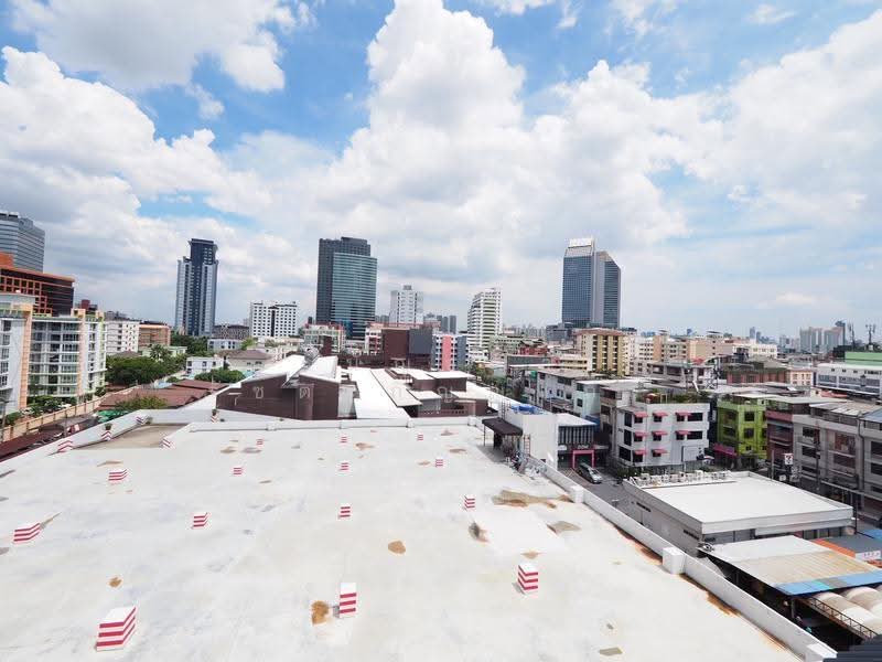 Baan Klang Krung Resort (Ratchada 7), Bangkok, 7 Ratchadaphisek Road, Din Daeng, Bangkok, 2 Bedrooms, 101 sqm, Condo For Sale, by Tanunchaya Ratchatapinyaporn, 500562696 - DDproperty.com