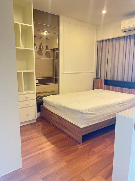 Silom Grand Terrace, Bangkok, Soi Saladaeng 2, Saladaeng Road, Silom, Bang Rak, Bangkok, 2 Bedrooms, 105 sqm, Condo For Rent, by Getsarin Aron, 500562748 - DDproperty.com