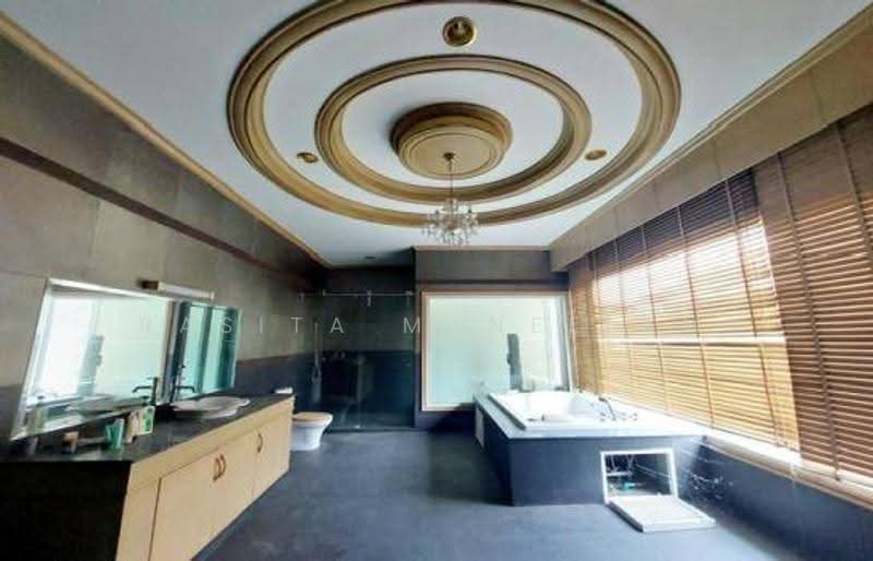 5-BR House, Bangkok, Khan Na Yao, Bangkok, 5 Bedrooms, 2,800 sqm, Single Detached House For Sale, by Rasita Maneelam, 500562927 - DDproperty.com