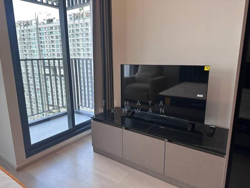 Life Phahon-Ladprao, Bangkok, 996 Phahonyothin Road, Jom Phon, Chatuchak, Bangkok, Studio, 29 sqm, Condo For Rent, by Natthaya Ninkhwan, 500562953 - DDproperty.com