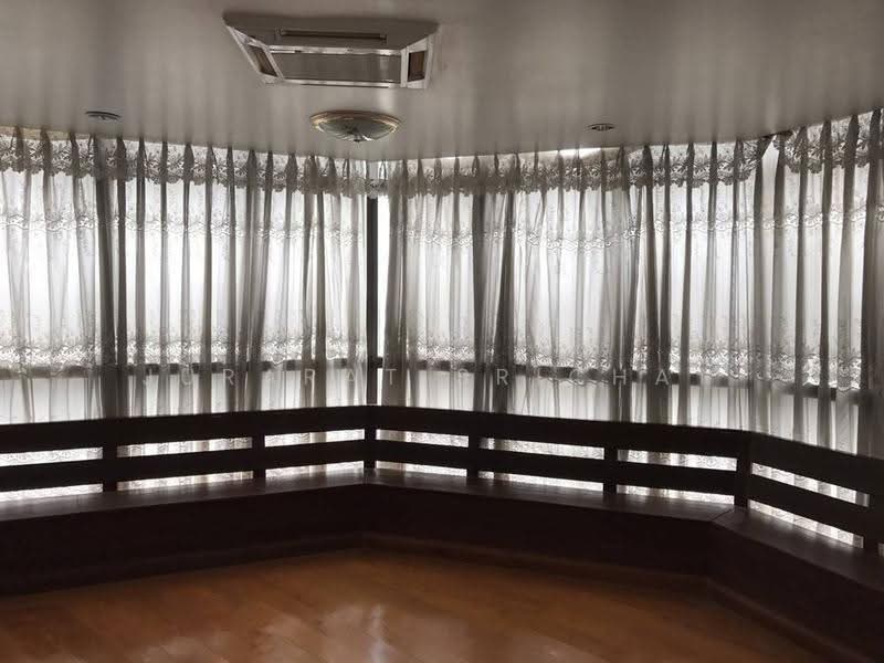 State Tower, Bangkok, 1055 Silom Road, Silom, Bang Rak, Bangkok, 1 Bedroom, 134 sqm, Condo For Sale, by Jurarat Srichat, 500562964 - DDproperty.com
