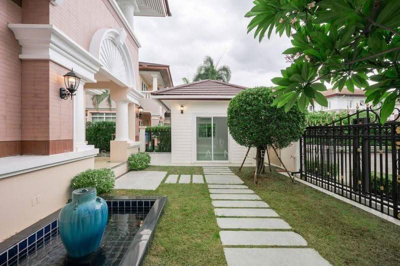 Ladawan Phuttamonthon Sai 2, Bangkok, 23 Thanon PhutthaMonthon Sai 2, Sala Thammasop, Thawi Watthana, Bangkok, 4 Bedrooms, 319 sqm, Single Detached House For Sale, by Rasita Maneelam, 500562966 - DDproperty.com