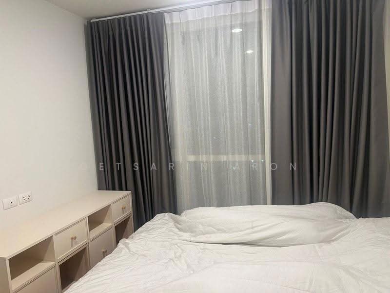 XT Huaikhwang, Bangkok, 244 Ratchadaphisek Road, Huai Khwang, Bangkok, 1 Bedroom, 35 sqm, Condo For Rent, by Getsarin Aron, 500563044 - DDproperty.com