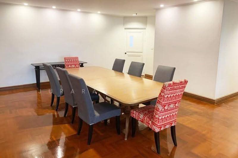 Kallista Mansion, Bangkok, 64 Soi Sukhumvit 11, Khlongtoei Nua, Watthana, Bangkok, 3 Bedrooms, 315 sqm, Condo For Sale, by Jurarat Srichat, 500563051 - DDproperty.com