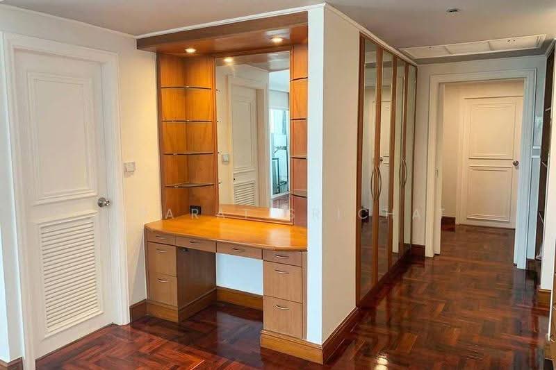 Kallista Mansion, Bangkok, 64 Soi Sukhumvit 11, Khlongtoei Nua, Watthana, Bangkok, 3 Bedrooms, 315 sqm, Condo For Sale, by Jurarat Srichat, 500563051 - DDproperty.com