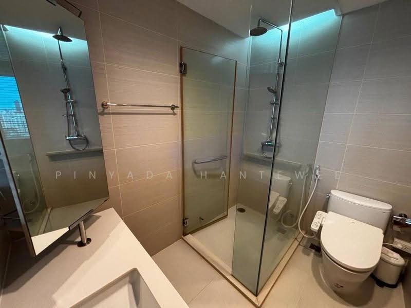 Siri At Sukhumvit, Bangkok, 902 Sukhumvit Road, Phra Kanong, Khlong Toei, Bangkok, 1 Bedroom, 52 sqm, Condo For Rent, by Pinyada Hantewee, 500563052 - DDproperty.com