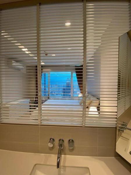 Siri At Sukhumvit, Bangkok, 902 Sukhumvit Road, Phra Kanong, Khlong Toei, Bangkok, 1 Bedroom, 52 sqm, Condo For Rent, by Pinyada Hantewee, 500563052 - DDproperty.com