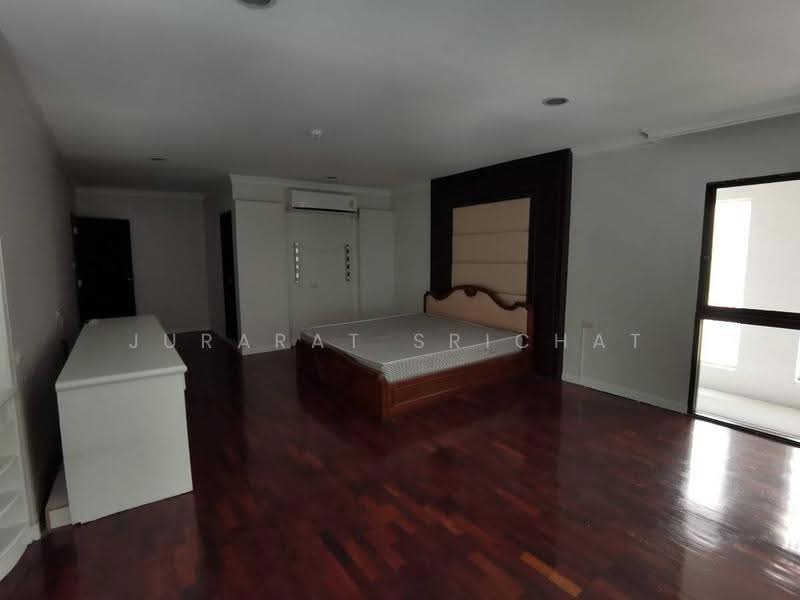 Regent on the Park 1, Bangkok, Soi Sukhumvit 26, Khong Tan, Khlong Toei, Bangkok, 3 Bedrooms, 350 sqm, Condo For Rent, by Jurarat Srichat, 500563076 - DDproperty.com