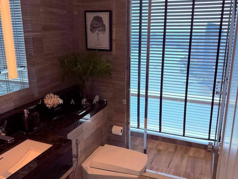 Four Seasons Private Residences, bangkok, 300 Charoen Krung Road, Yan Nawa, Sathon, Bangkok, 2 Bedrooms, 139 sqm, Condo For Sale, by Jurarat Srichat, 500563093 - DDproperty.com