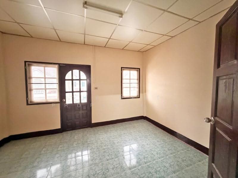 ทาวน์เฮ้าส์โสธร ฉะเชิงเทรา, Chachoengsao, Sothon, Muang Chachoengsao, Chachoengsao, 2 Bedrooms, 100 sqm, Townhouse For Sale, by The Best Property โม, 500563097 - DDproperty.com
