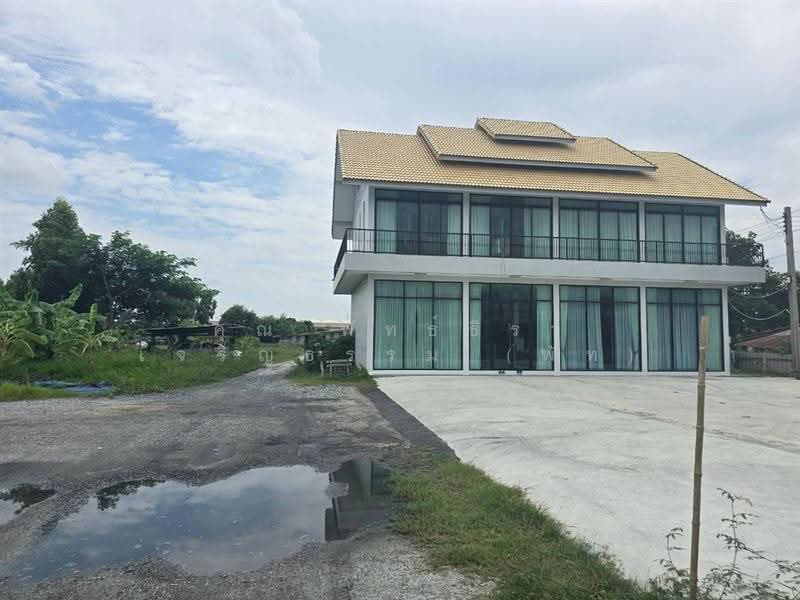 ที่ดิน + บ้าน 2 ชั้น 5 ไร่ ใกล้โรงพยาบาลบางบ่อ ซอยอบต.1 หมู่ที่1, สมุทรปราการ, ถนนเทพารักษ์, บางเพรียง, บางบ่อ, สมุทรปราการ, 300 ตร.ม., บ้านเดี่ยว ขาย, โดย คุณ พัทธ์ธีรา เจริญธรรม (พัท), 500563101 - DDproperty.com
