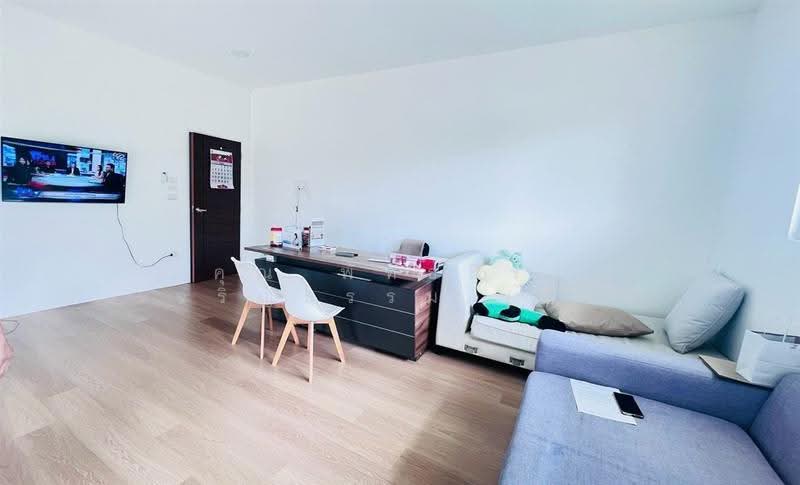 ที่ดิน + บ้าน 2 ชั้น 5 ไร่ ใกล้โรงพยาบาลบางบ่อ ซอยอบต.1 หมู่ที่1, Samut Prakan, ถนนเทพารักษ์, Bang Phriang, Bang Bo, Samut Prakan, 3 Bedrooms, 300 sqm, Single Detached House For Sale, by คุณ พัทธ์ธีรา เจริญธรรม (พัท), 500563101 - DDproperty.com
