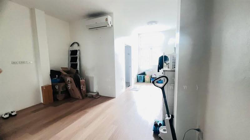ที่ดิน + บ้าน 2 ชั้น 5 ไร่ ใกล้โรงพยาบาลบางบ่อ ซอยอบต.1 หมู่ที่1, Samut Prakan, ถนนเทพารักษ์, Bang Phriang, Bang Bo, Samut Prakan, 3 Bedrooms, 300 sqm, Single Detached House For Sale, by คุณ พัทธ์ธีรา เจริญธรรม (พัท), 500563101 - DDproperty.com