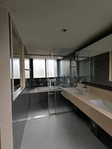 Urbitia Thonglor, Bangkok, 19 Soi Sukhumvit 36 Thonglor Road, Phra Kanong, Khlong Toei, Bangkok, 2 Bedrooms, 65 sqm, Condo For Rent, by Kornkanok Sonvichai, 500563129 - DDproperty.com