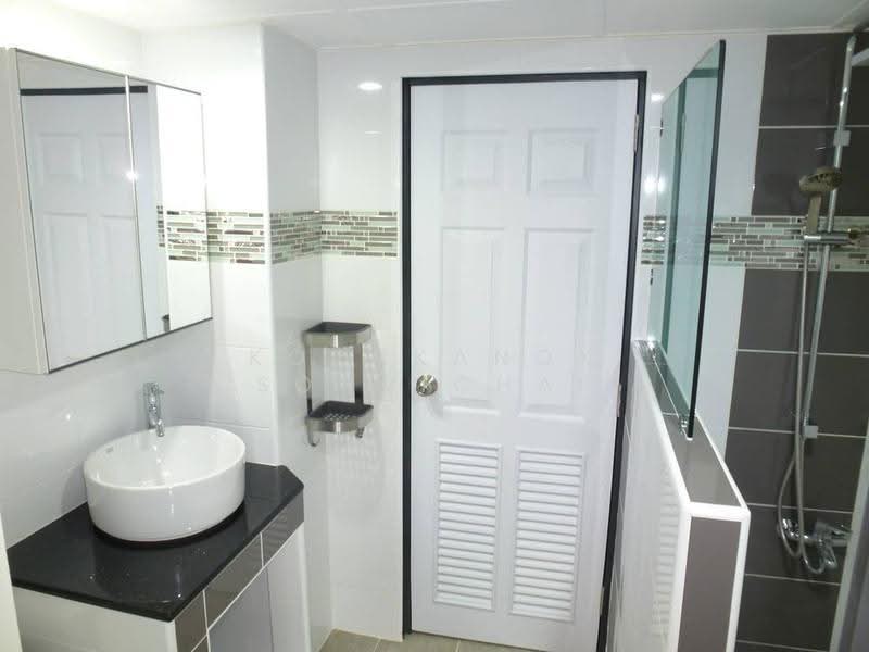 Subkaew Tower, Bangkok, 448 Soi Pracha Uthit 6 Pracha Uthit road, Huai Khwang, Bangkok, 1 Bedroom, 68 sqm, Condo For Rent, by Kornkanok Sonvichai, 500563176 - DDproperty.com