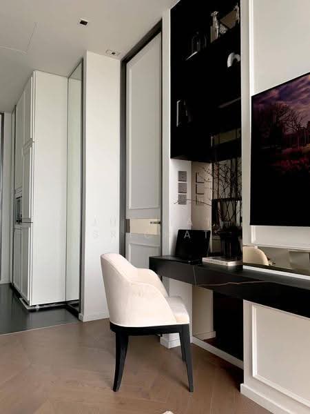 28 Chidlom, Bangkok, 28 Chit Lom Alley, Lumphini, Pathum Wan, Bangkok, 1 Bedroom, 44 sqm, Condo For Rent, by Jurarat Srichat, 500563181 - DDproperty.com