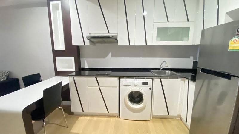 Noble Refine, Bangkok, Soi Sukhumvit 26, Sukhumvit Road, Khong Tan, Khlong Toei, Bangkok, 1 Bedroom, 50 sqm, Condo For Rent, by Jurarat Srichat, 500563234 - DDproperty.com