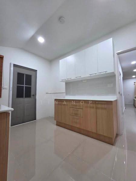 undefined, Bangkok, Dok Mai, Prawet, Bangkok, 4 Bedrooms, 143 sqm, Single Detached House For Rent, by Kanyapuk Tinanop, 500563237 - DDproperty.com
