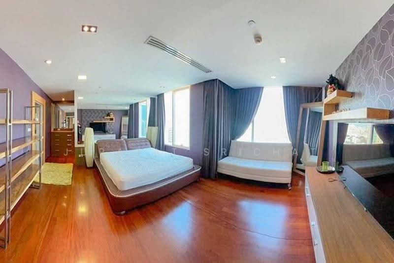 Wind Sukhumvit 23, Bangkok, 136 Soi Sukhumvit 23, Sukhumvit Road, Khlongtoei Nua, Watthana, Bangkok, 3 Bedrooms, 342 sqm, Condo For Sale, by Jurarat Srichat, 500563241 - DDproperty.com