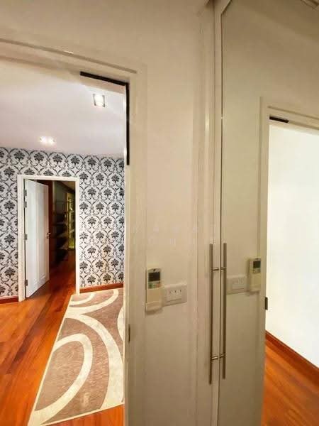 Wind Sukhumvit 23, Bangkok, 136 Soi Sukhumvit 23, Sukhumvit Road, Khlongtoei Nua, Watthana, Bangkok, 3 Bedrooms, 342 sqm, Condo For Sale, by Jurarat Srichat, 500563241 - DDproperty.com