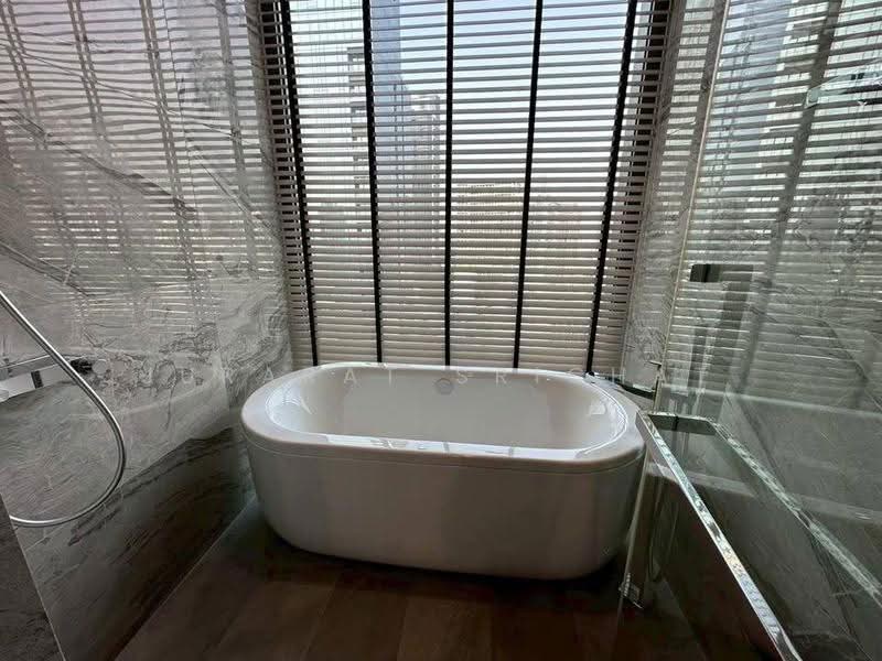 LAVIQ Sukhumvit 57, Bangkok, Soi Sukhumvit 57, Sukhumvit Road, Khlong Tan Nua, Watthana, Bangkok, 3 Bedrooms, 115 sqm, Condo For Rent, by Jurarat Srichat, 500563267 - DDproperty.com