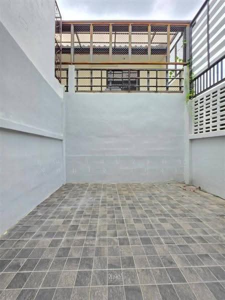 ทาวน์เฮ้าส์ 2 ชั้น 18.8 ตร.ว. ทาวน์เฮ้าส์ ซอยลาดพร้าว37, กรุงเทพ, ถนนลาดพร้าว, จันทรเกษม, จตุจักร, กรุงเทพ, 90 ตร.ม., ทาวน์เฮ้าส์ ขาย, โดย คุณ วันประภา จุสมใจ (กุ้ง), 500563332 - DDproperty.com
