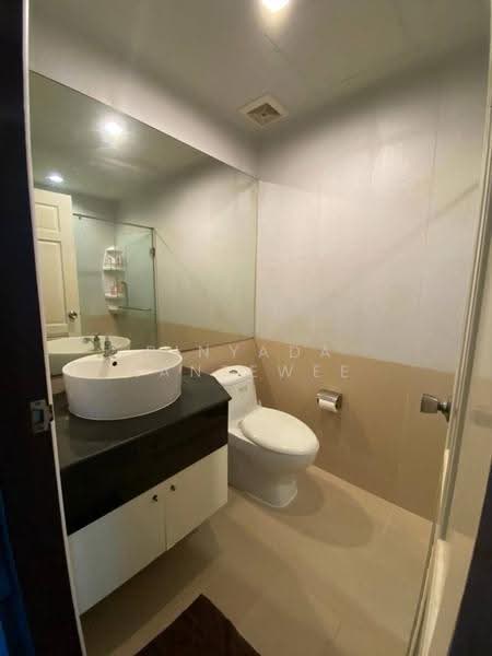 Sukhumvit Living Town, Bangkok, 299 Sukhumvit 21 Road, Khlongtoei Nua, Watthana, Bangkok, 2 Bedrooms, 52 sqm, Condo For Sale, by Pinyada Hantewee, 500563337 - DDproperty.com
