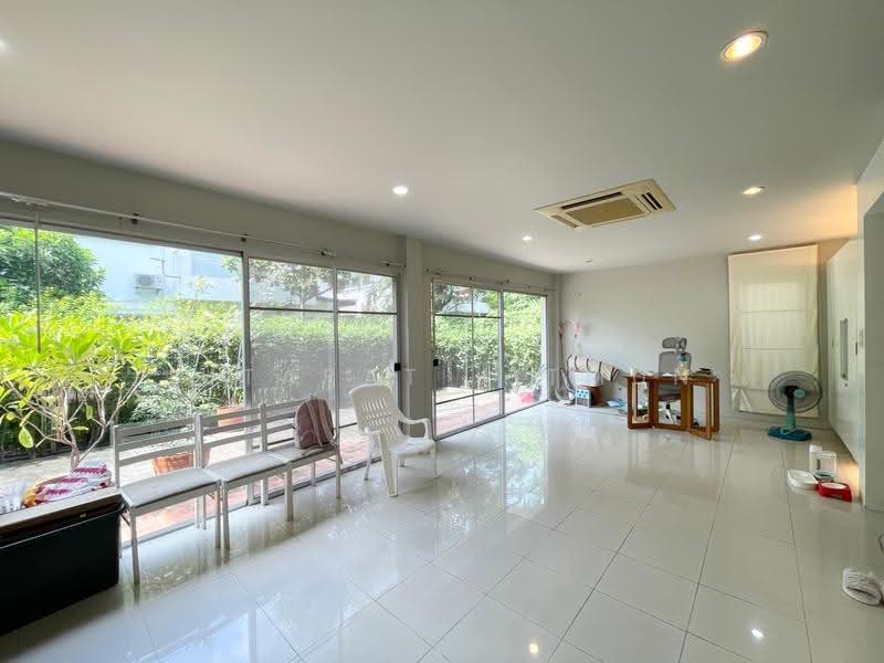 Noble Geo Watcharapol, Bangkok, Soi Ruammit Phatthana, Tha Rang, Bang Khen, Bangkok, 3 Bedrooms, 224 sqm, Single Detached House For Sale, by Jutarat Jitmun, 500563339 - DDproperty.com