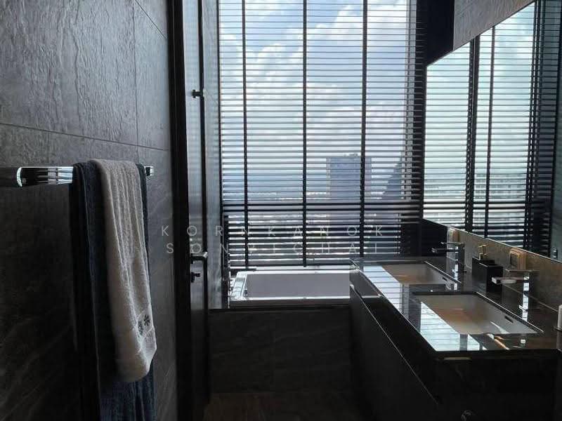 The Esse Sukhumvit 36, Bangkok, Soi Sukhumvit 36, Sukhumvit Road, Phra Kanong, Khlong Toei, Bangkok, 2 Bedrooms, 74 sqm, Condo For Rent, by Kornkanok Sonvichai, 500563352 - DDproperty.com