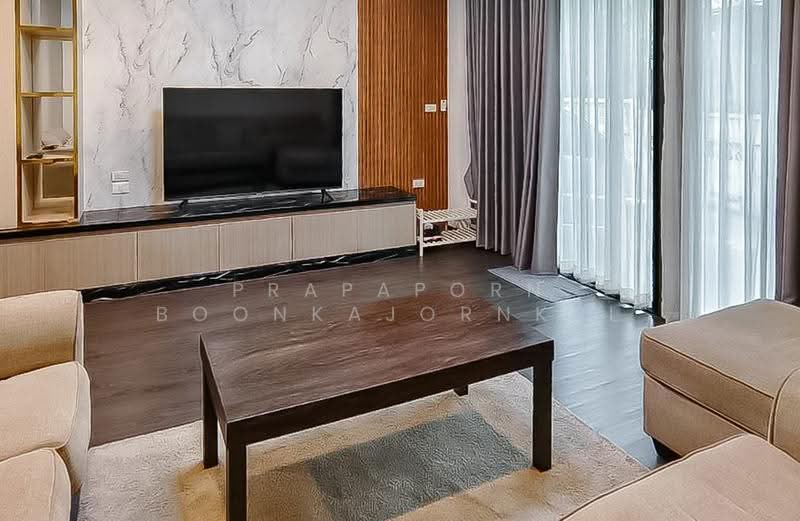 House near Ekkamai, Bangkok, สุขุมวิท 65, Phra Kanong Nua, Watthana, Bangkok, 4 Bedrooms, 330 sqm, Single Detached House For Rent, by Prapaporn Boonkajonkul, 500563353 - DDproperty.com