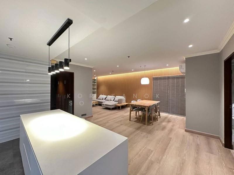 Baan Suanpetch, Bangkok, 18 Soi Sukhumvit 39, Khlong Tan Nua, Watthana, Bangkok, 2 Bedrooms, 135 sqm, Condo For Rent, by Kornkanok Sonvichai, 500563360 - DDproperty.com