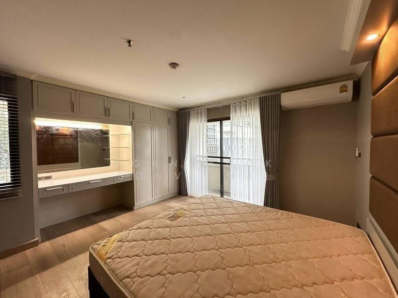 Baan Suanpetch, Bangkok, 18 Soi Sukhumvit 39, Khlong Tan Nua, Watthana, Bangkok, 2 Bedrooms, 135 sqm, Condo For Rent, by Kornkanok Sonvichai, 500563360 - DDproperty.com