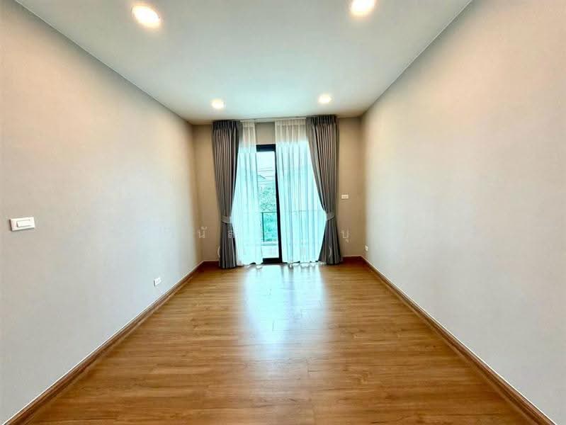 Centro Phahol-Vibhavadi 3 : เซนโทร พหลฯ-วิภาวดี 3, Pathum Thani, ถนนพหลโยธิน, Khlong Nung, Khlong Luang, Pathum Thani, 5 Bedrooms, 289 sqm, Single Detached House For Sale, by คุณ วีนัสรา บุตรพา (เมล), 500563392 - DDproperty.com
