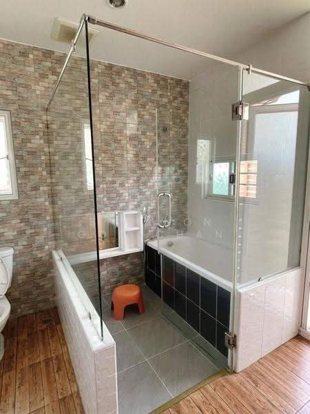 3-BR House, Chon Buri (Pattaya), Surasak, Si Racha, Chon Buri (Pattaya), 3 Bedrooms, 204 sqm, Single Detached House For Sale, by Siwanon Gosachan, 500563426 - DDproperty.com