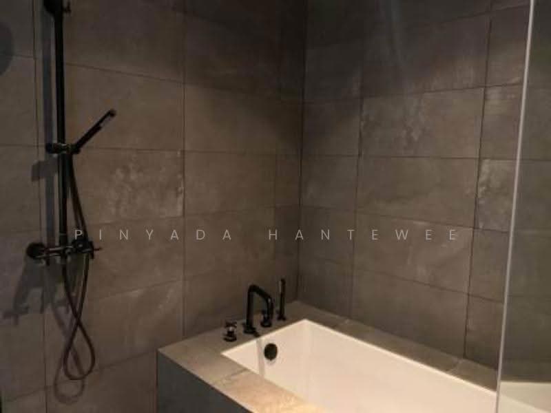 The Lofts Asoke, Bangkok, Sukhumvit 21 Road, Khlongtoei Nua, Watthana, Bangkok, 1 Bedroom, 50 sqm, Condo For Sale, by Pinyada Hantewee, 500563427 - DDproperty.com