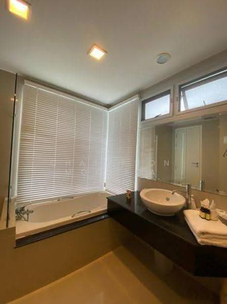 Nusasiri Grand, Bangkok, Soi Sukhumvit 42, Phra Kanong, Khlong Toei, Bangkok, 3 Bedrooms, 150 sqm, Condo For Rent, by Chatuphon Mochida, 500563432 - DDproperty.com