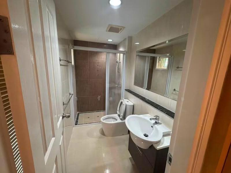 Baan Klang Muang Urbanion Rama 9-Ladprao, Bangkok, Soi Ladprao 84, Ladprao Road, Wang Thonglang, Bangkok, 3 Bedrooms, 200 sqm, Townhouse For Rent, by บุษบา รัตนวงษ์ชัย, 500563436 - DDproperty.com