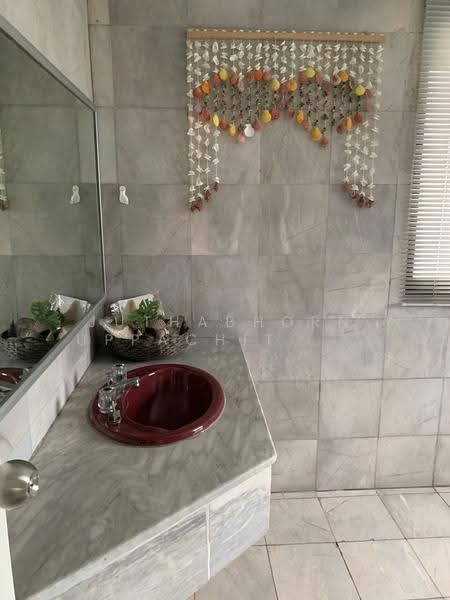 Kiarti Thanee City Mansion, Bangkok, Soi Sukhumvit 31, Khlongtoei Nua, Watthana, Bangkok, 3 Bedrooms, 195 sqm, Condo For Rent, by Juthabhorn Uppachit (Amy), 500563471 - DDproperty.com