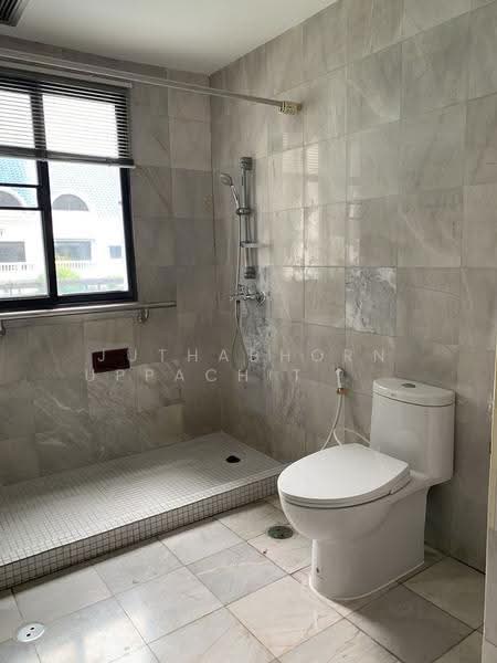 Kiarti Thanee City Mansion, Bangkok, Soi Sukhumvit 31, Khlongtoei Nua, Watthana, Bangkok, 3 Bedrooms, 195 sqm, Condo For Rent, by Juthabhorn Uppachit (Amy), 500563471 - DDproperty.com