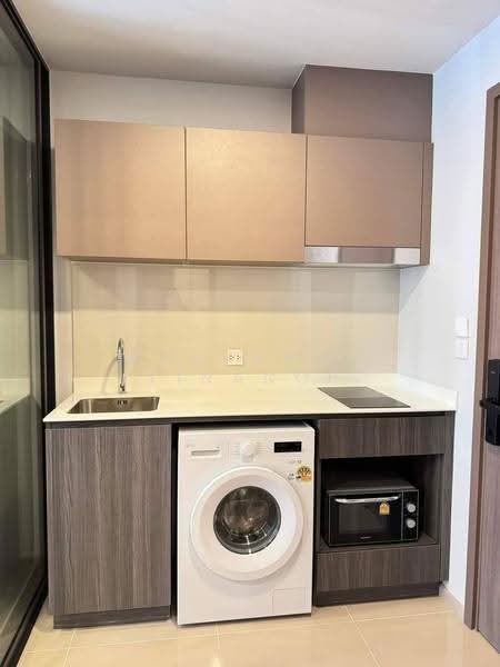 Life Phahon-Ladprao, Bangkok, 996 Phahonyothin Road, Jom Phon, Chatuchak, Bangkok, 1 Bedroom, 29 sqm, Condo For Rent, by Kanyapuk Tinanop, 500563492 - DDproperty.com