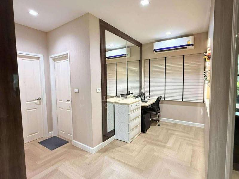 Golden Village Onnut-Pattanakan, Bangkok, Soi On Nut 65 Yak14, Prawet, Bangkok, 4 Bedrooms, 191 sqm, Single Detached House For Sale, by Chatuphon Mochida, 500563540 - DDproperty.com