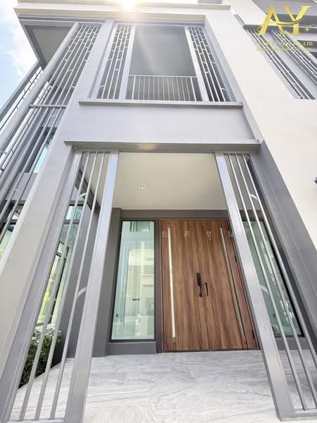 Grand Bangkok Boulevard East Rama 9 : แกรนด์ บางกอก บูเลอวาร์ด อีสต์ พระราม 9, กรุงเทพ, ถนนกาญจนาภิเษก, สะพานสูง, กรุงเทพ, 608 ตร.ม., บ้านเดี่ยว ขาย, โดย ณัฎฐ์ ยศขุน, 500563552 - DDproperty.com